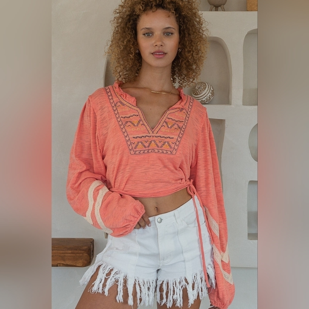 ⭐ $15 start POL embroidered boho oversized lace crochet crop tie waist poets top - Picture 4 of 8